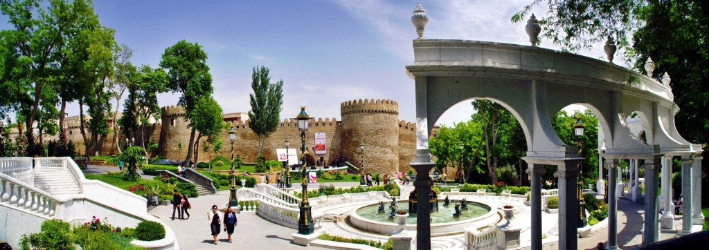 Panoramabild_Baku_Filarmonia_Park